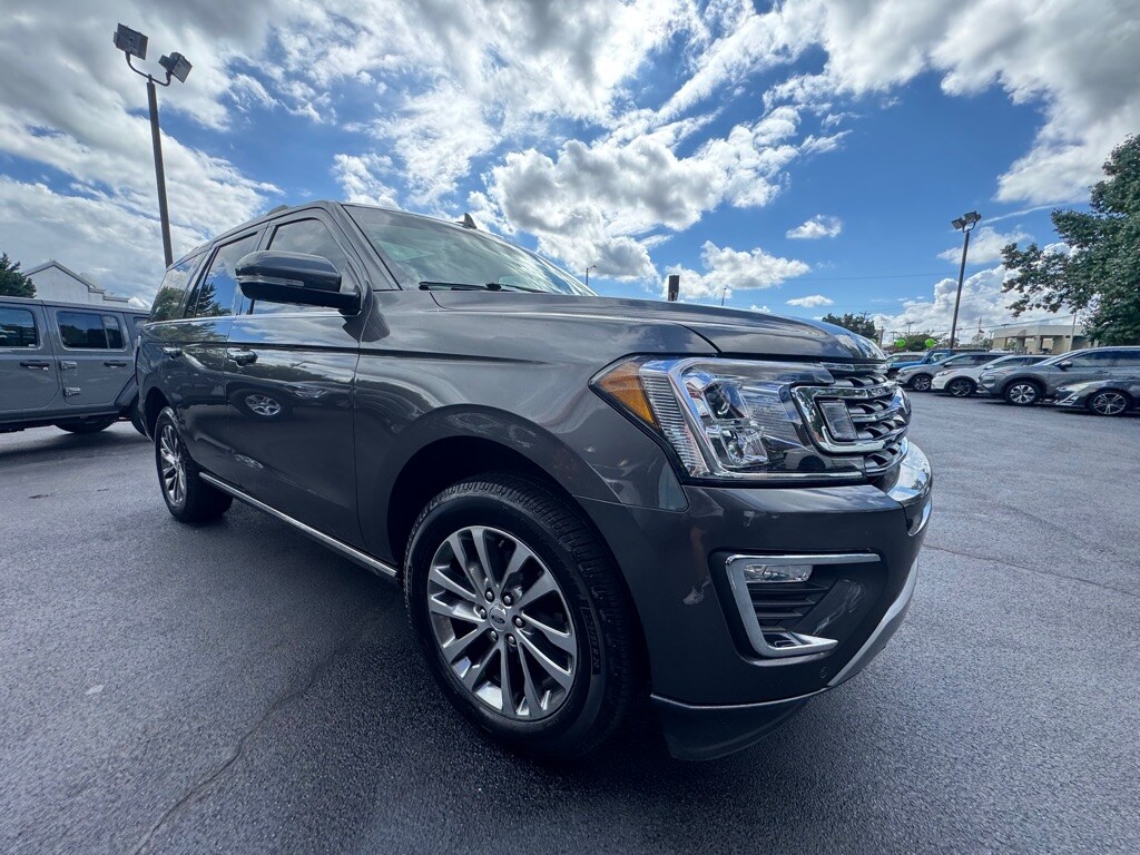 2018 Ford Expedition Limited photo 2