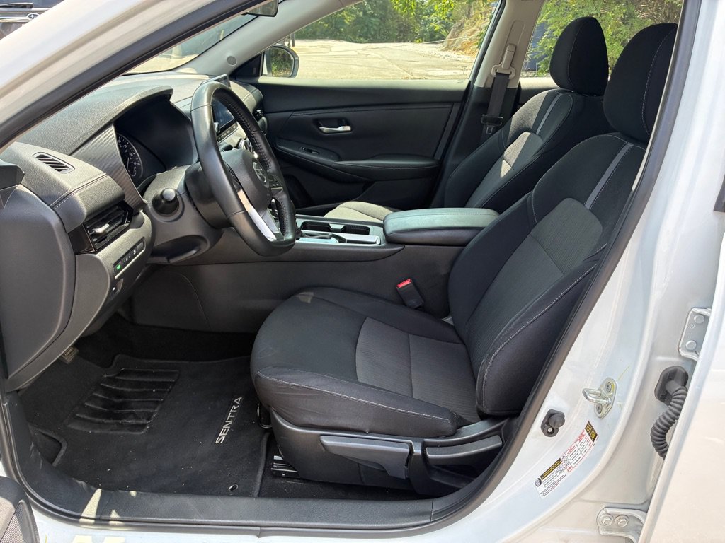 2023 Nissan Sentra SV - Photo 6