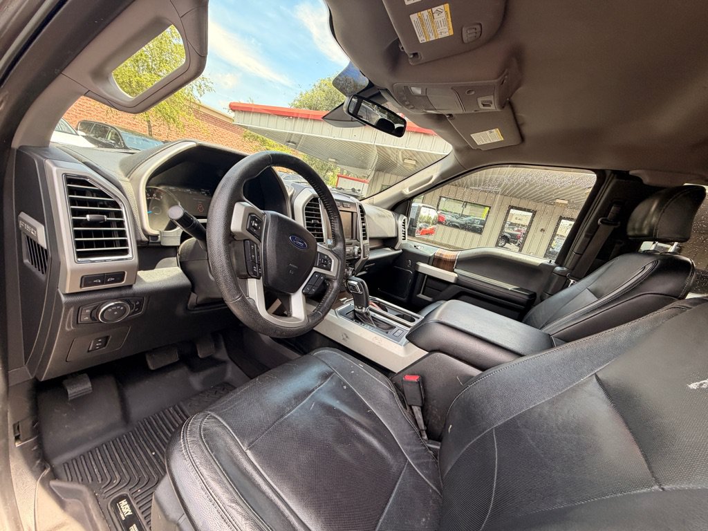 2015 Ford F-150 Lariat - Photo 10