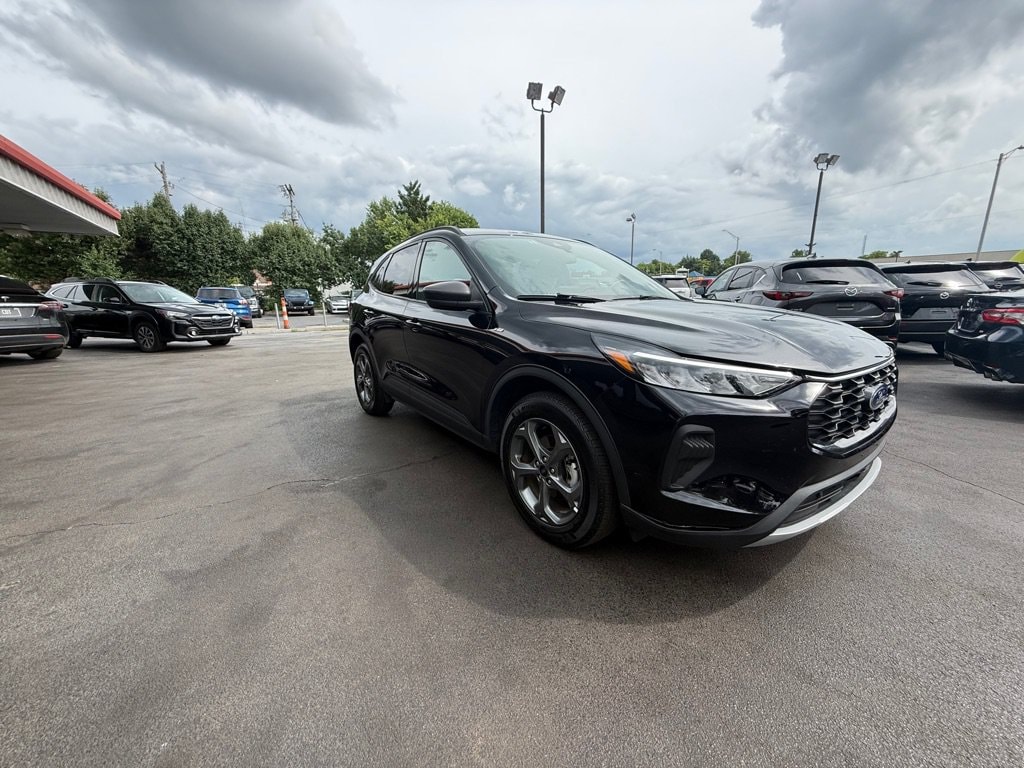 Used 2025 Ford Escape ST-Line SUV