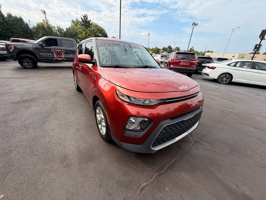 Used 2022 Kia Soul LX Hatchback