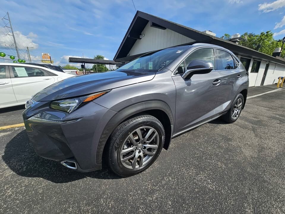 2016 Lexus NX 200t Luxury photo 2