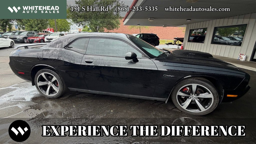 2012 Dodge Challenger R/T's photo