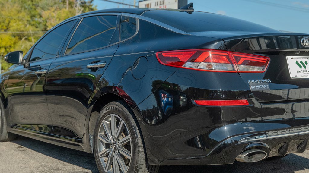 2019 Kia Optima EX photo 3