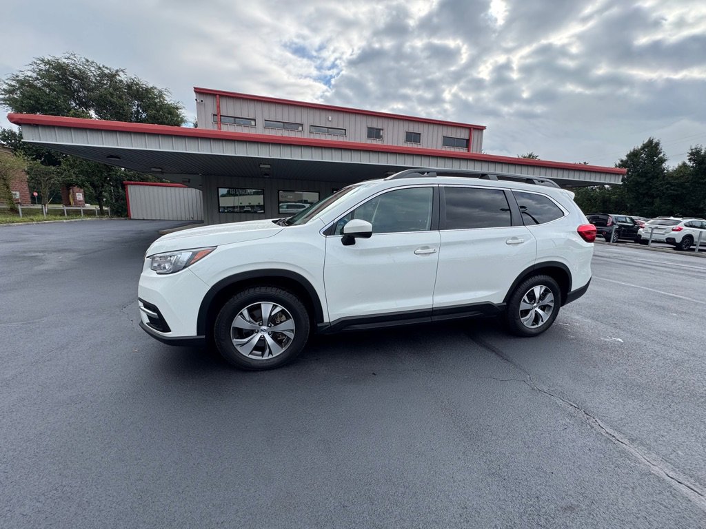 2022 Subaru Ascent Premium photo 2