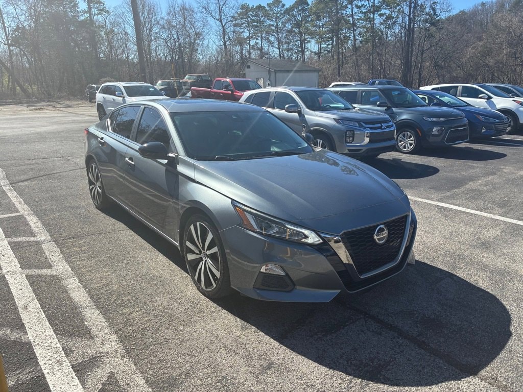 Used 2020 Nissan Altima 2.5 SR Sedan