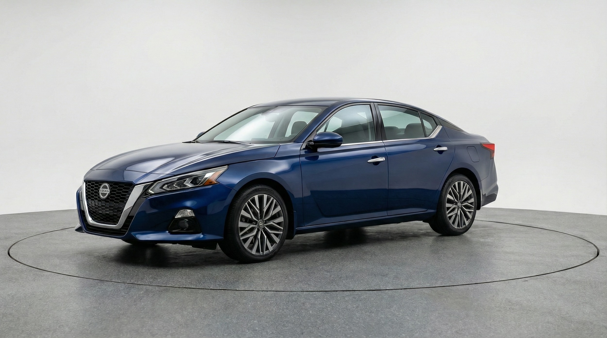 Thumbnail: 2025 Nissan Altima - 3