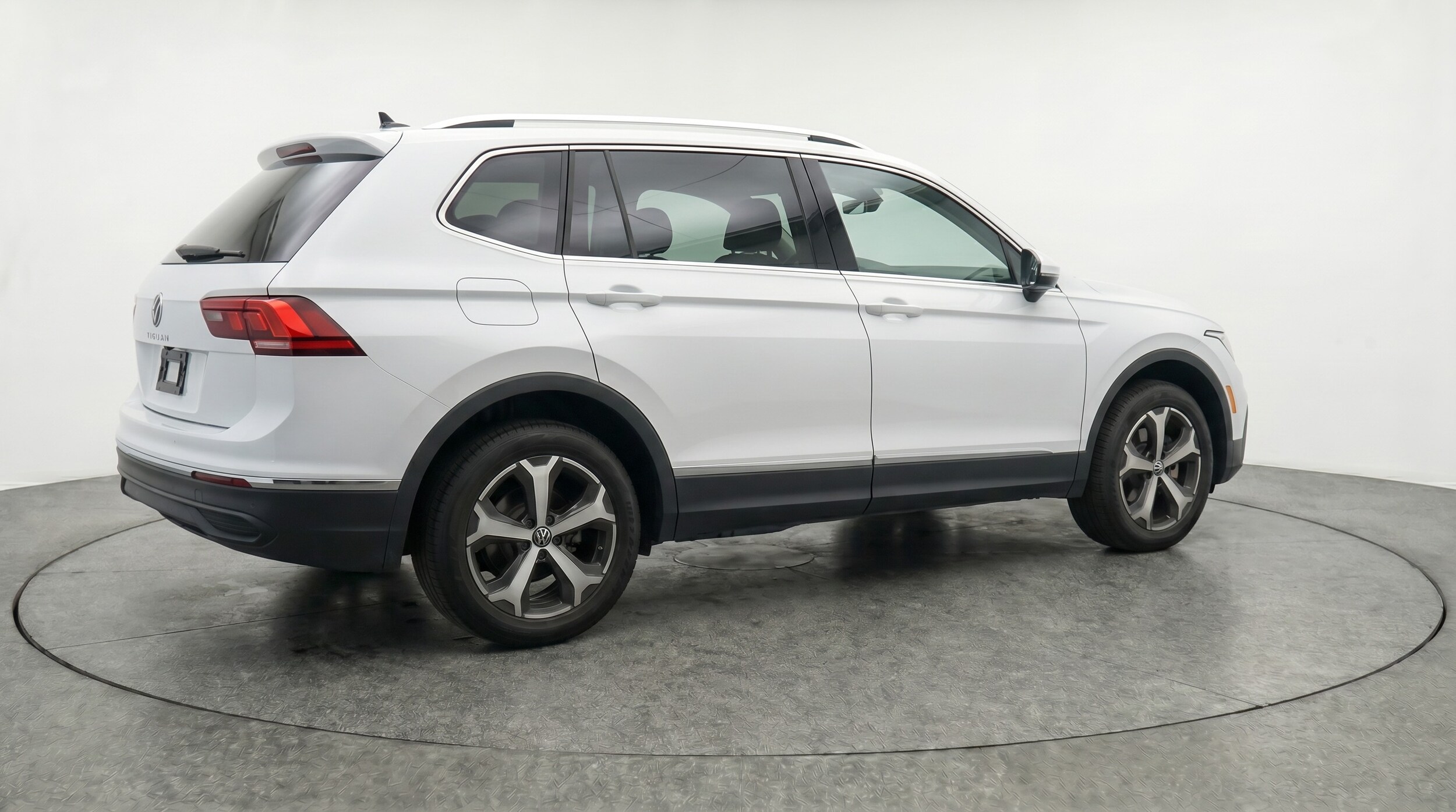 Thumbnail: 2026 Volkswagen Tiguan - 7