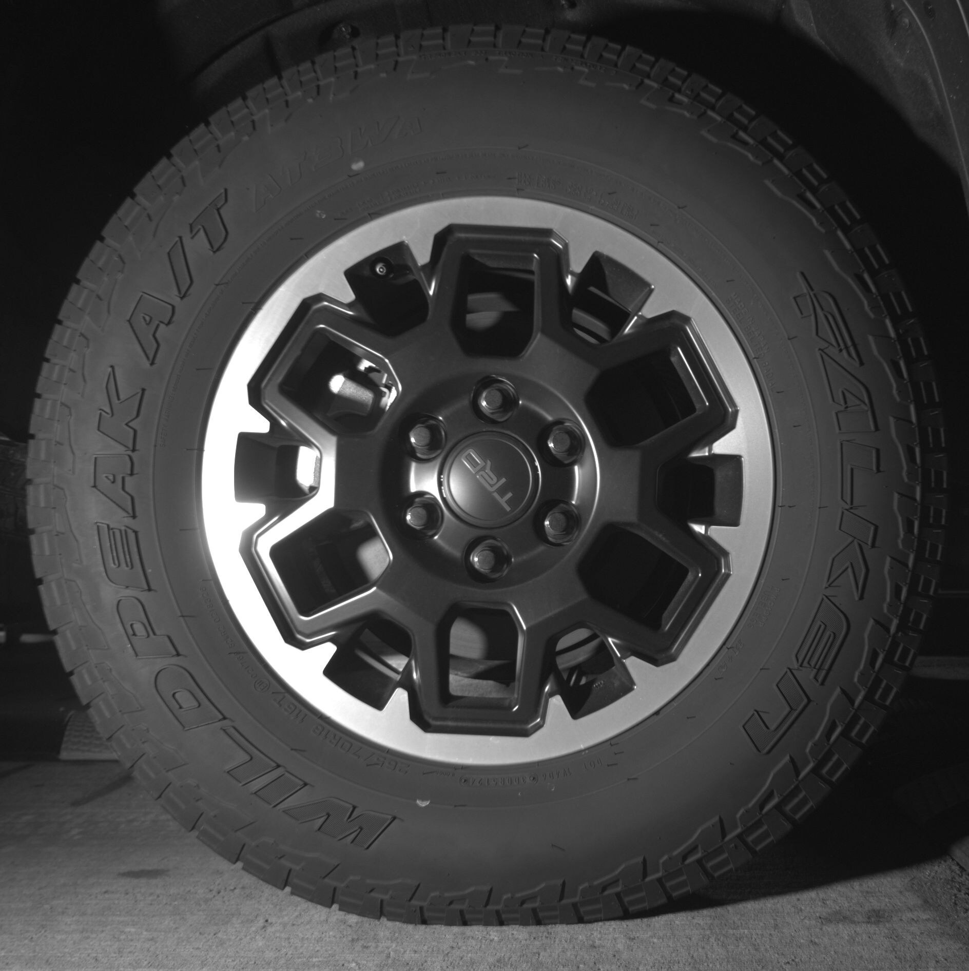 Thumbnail: 2025 Toyota 4Runner - 12