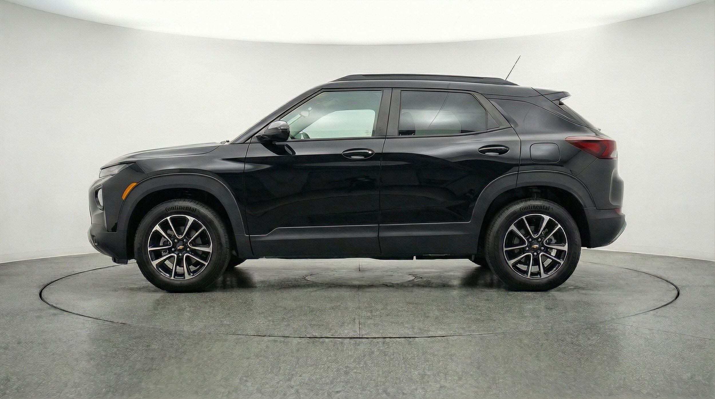 Thumbnail: 2025 Chevrolet TrailBlazer - 4