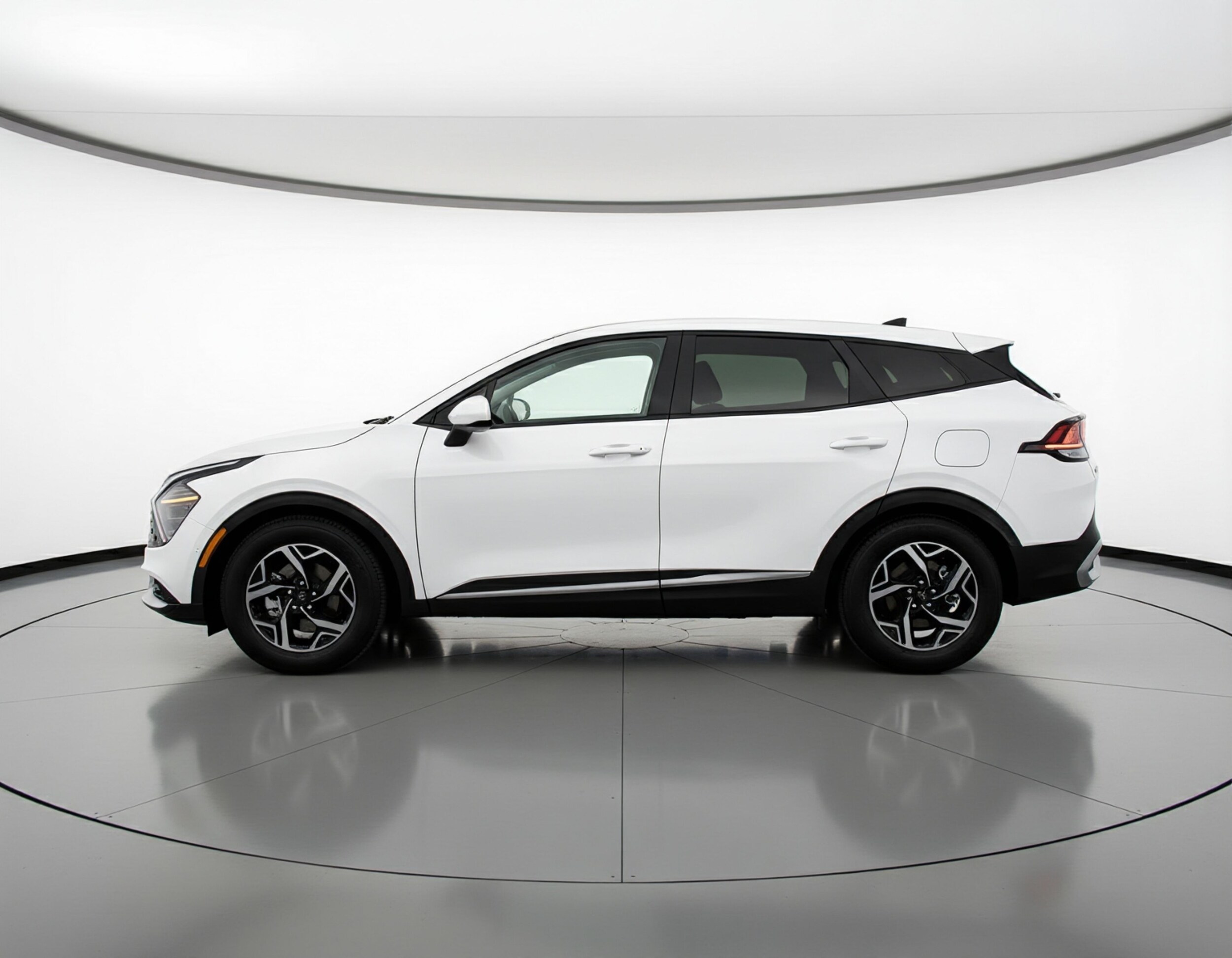 Thumbnail: 2025 Kia Sportage - 4