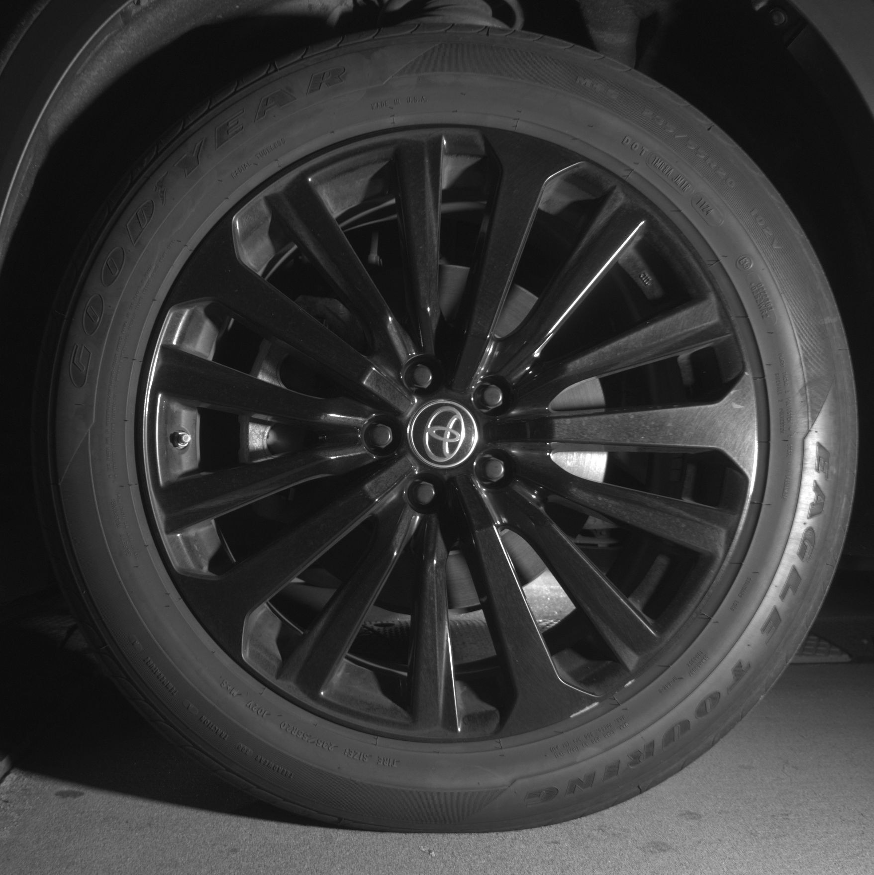 Thumbnail: 2024 Toyota Highlander - 9