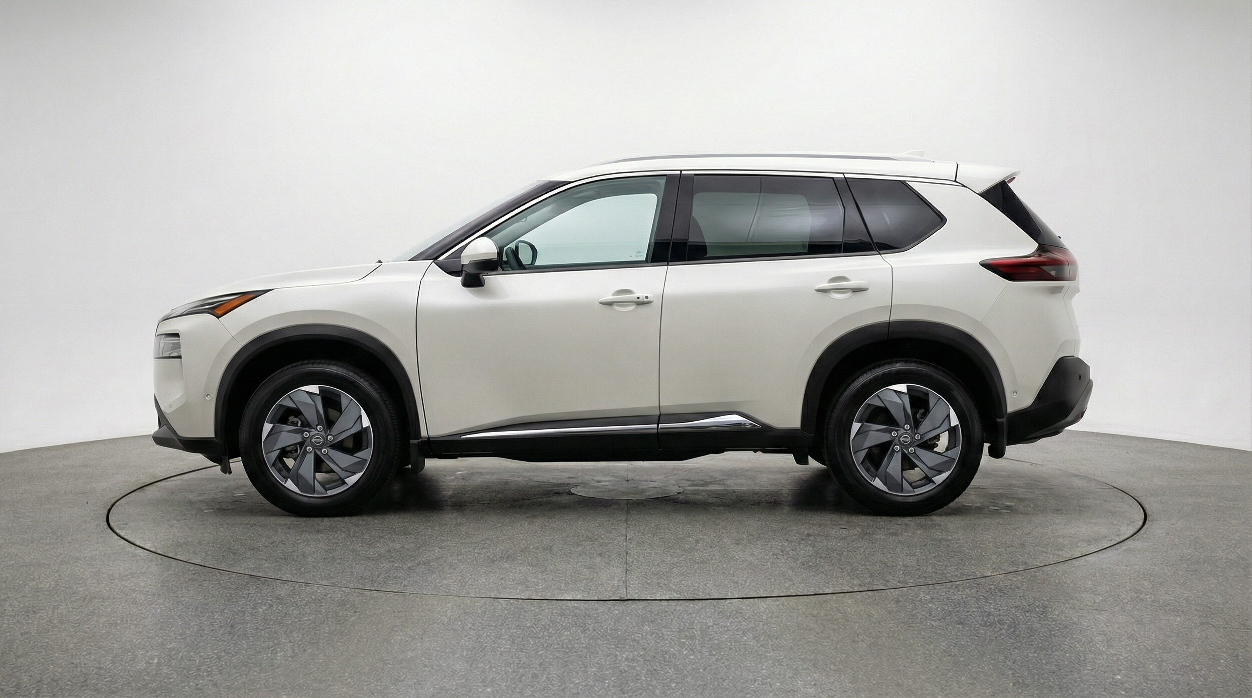 Thumbnail: 2025 Nissan Rogue - 4