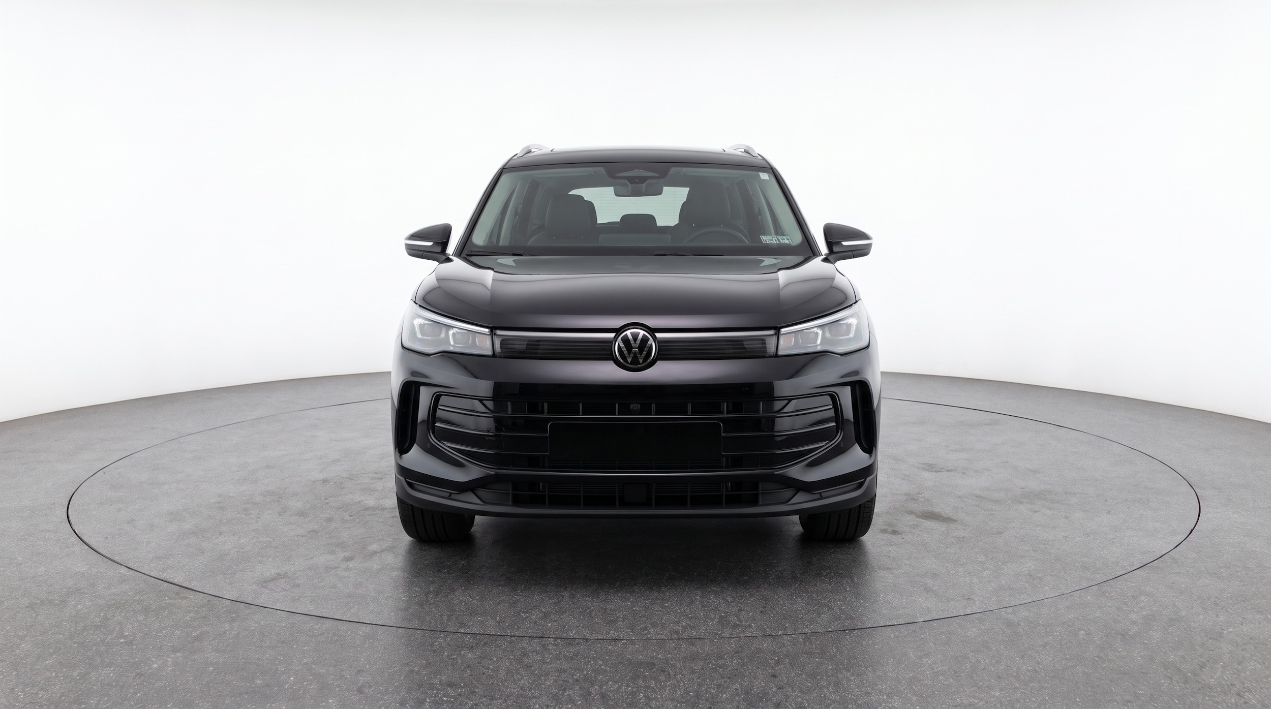 Thumbnail: 2026 Volkswagen Tiguan - 2