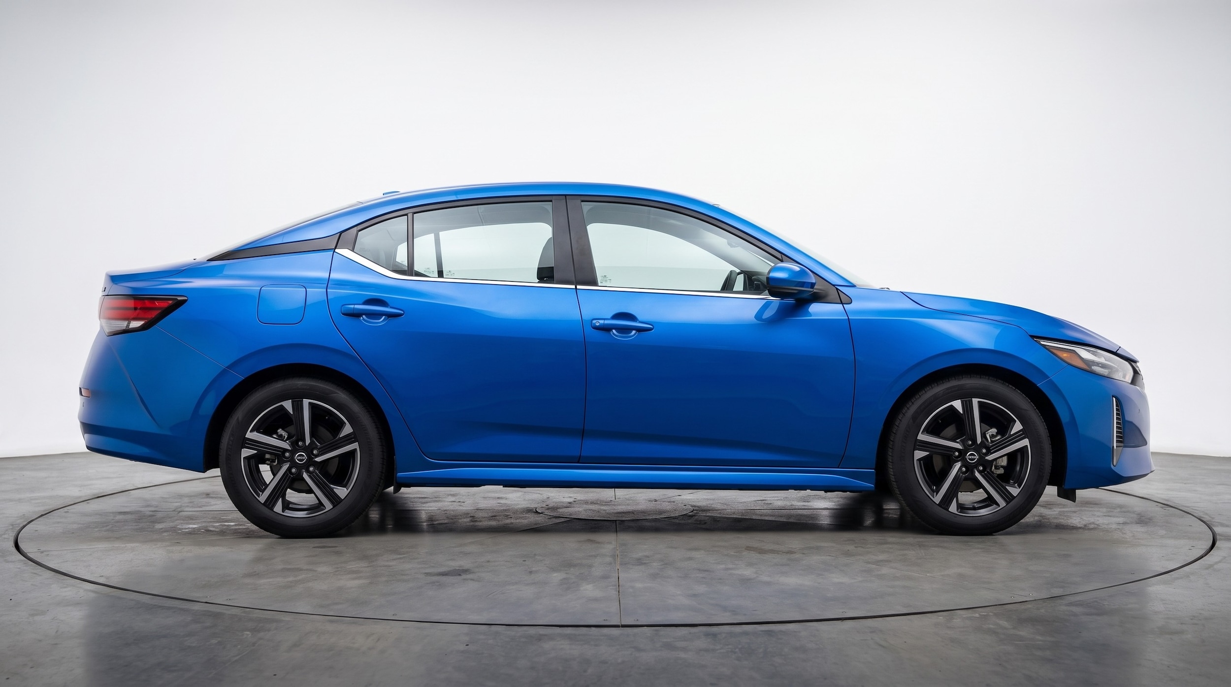 Thumbnail: 2025 Nissan Sentra - 8