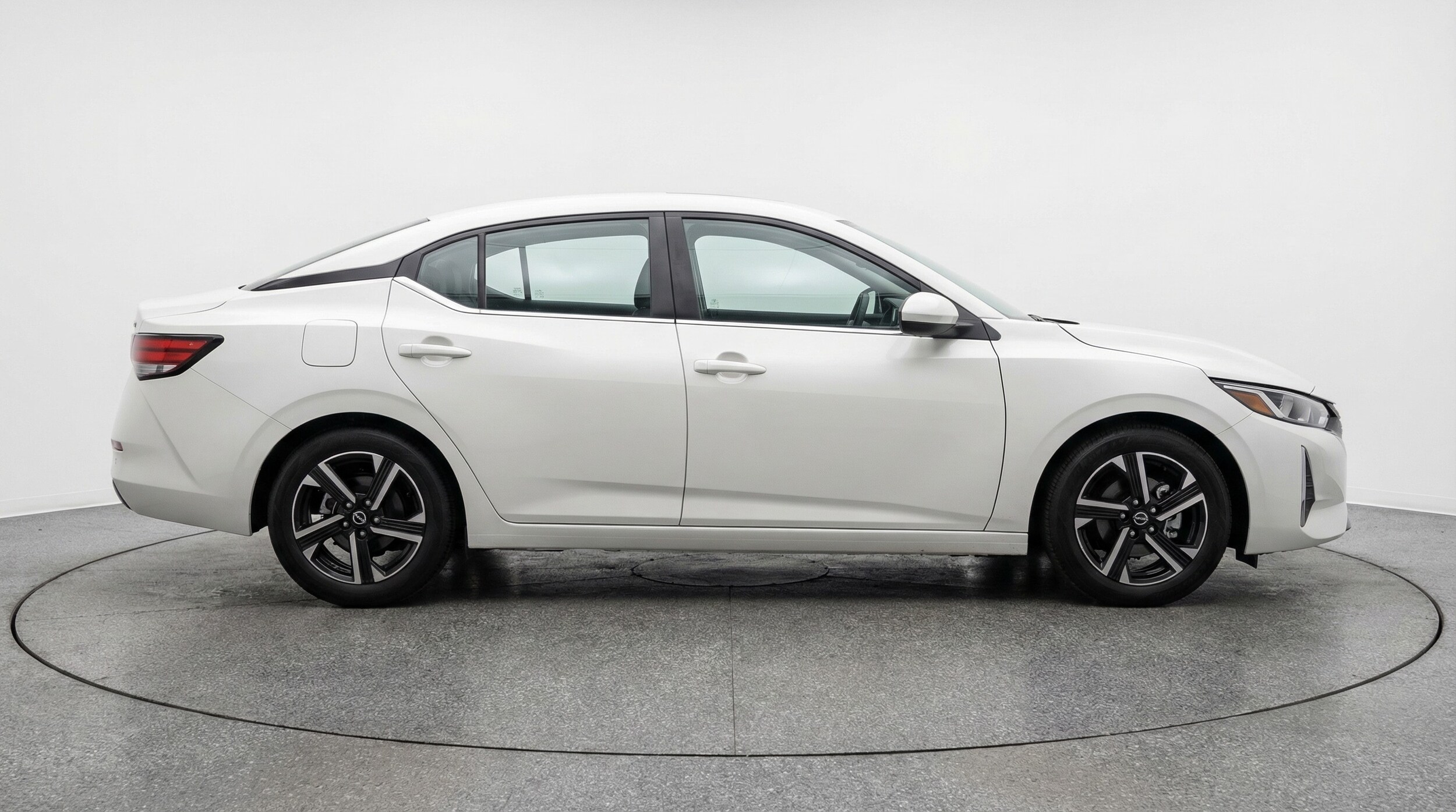 Thumbnail: 2025 Nissan Sentra - 8