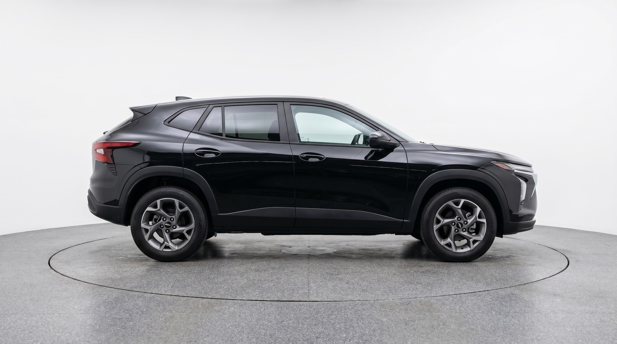 Thumbnail: 2025 Chevrolet Trax - 8