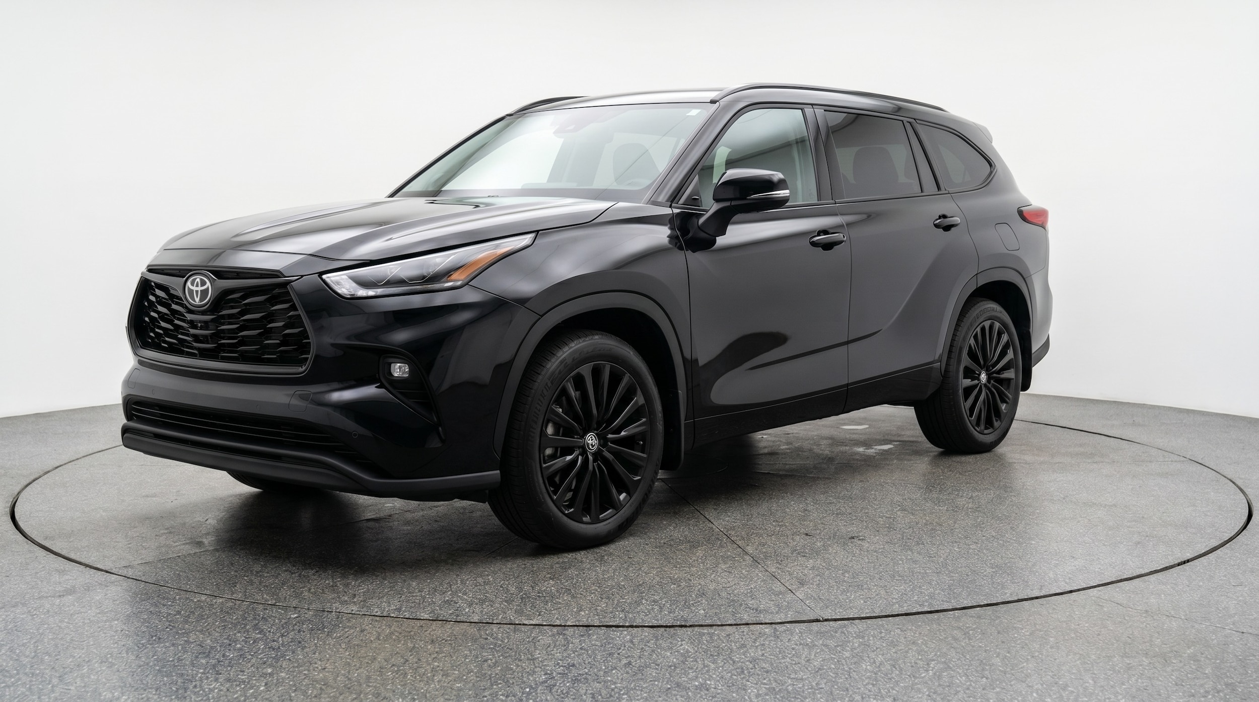 Thumbnail: 2025 Toyota Highlander - 3