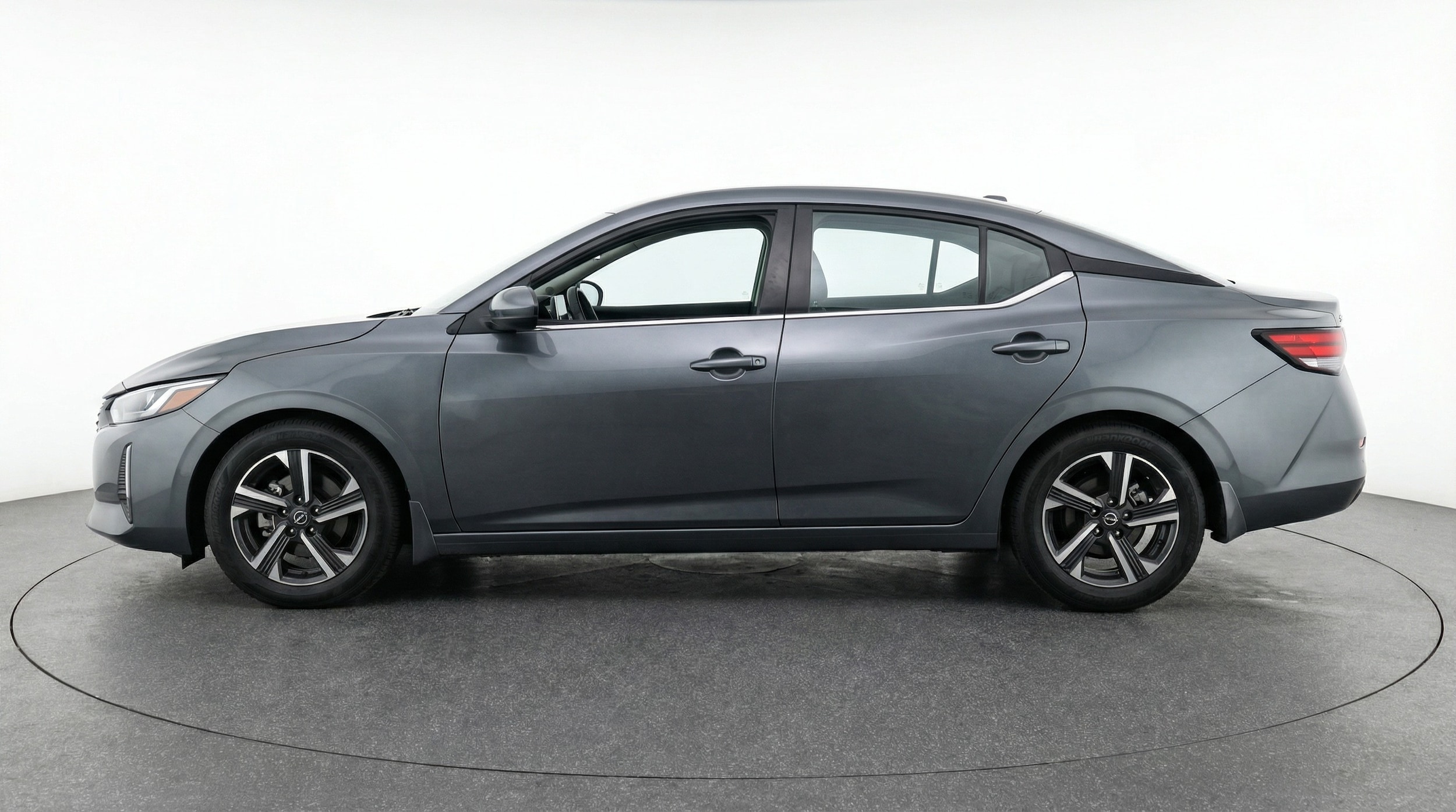 Thumbnail: 2025 Nissan Sentra - 4