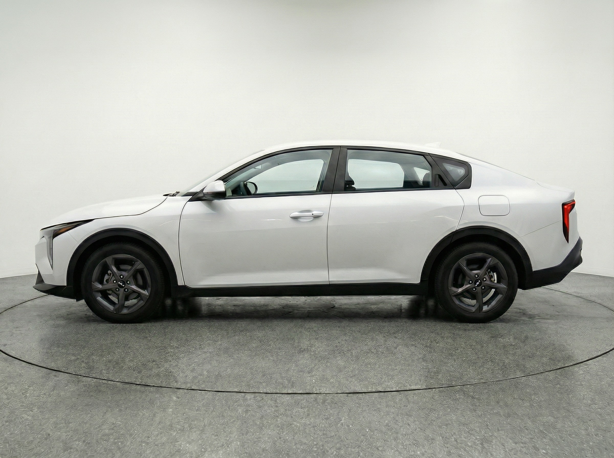 Thumbnail: 2025 Kia K4 - 4