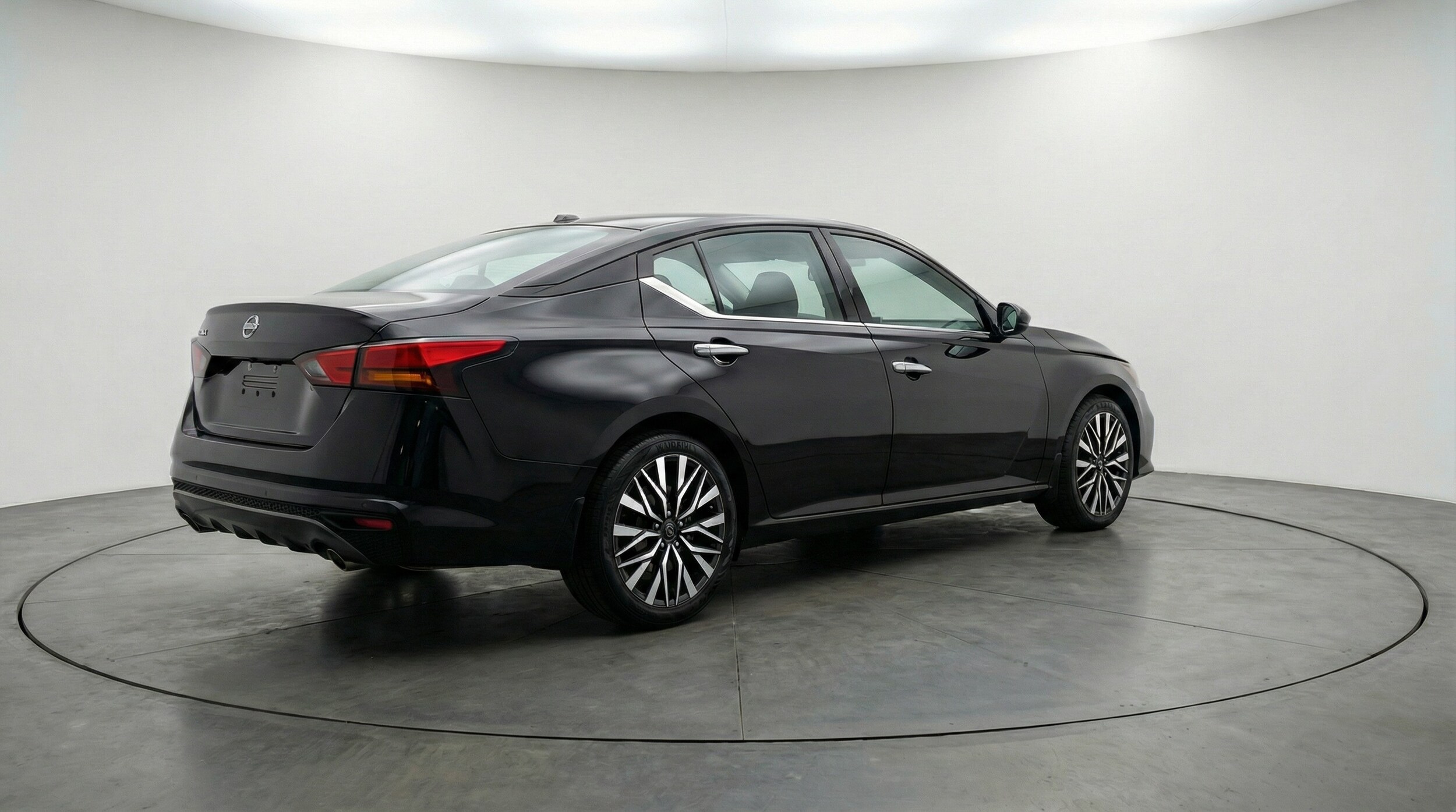 Thumbnail: 2025 Nissan Altima - 7