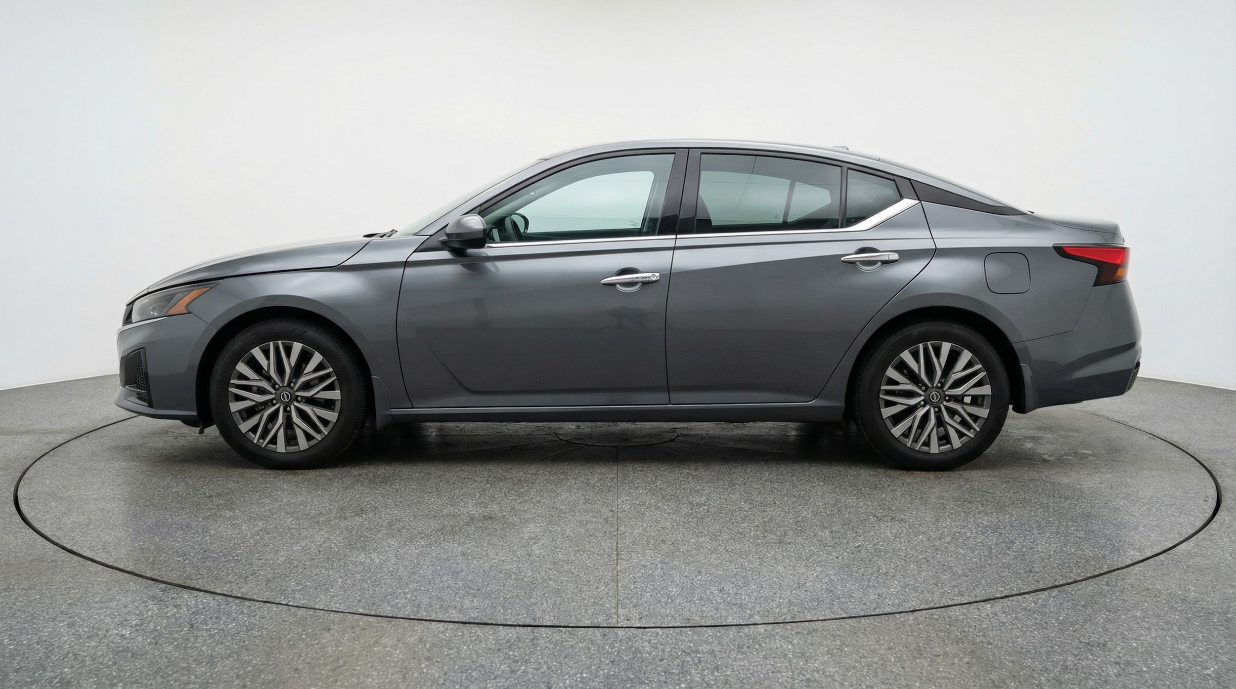 Thumbnail: 2025 Nissan Altima - 4