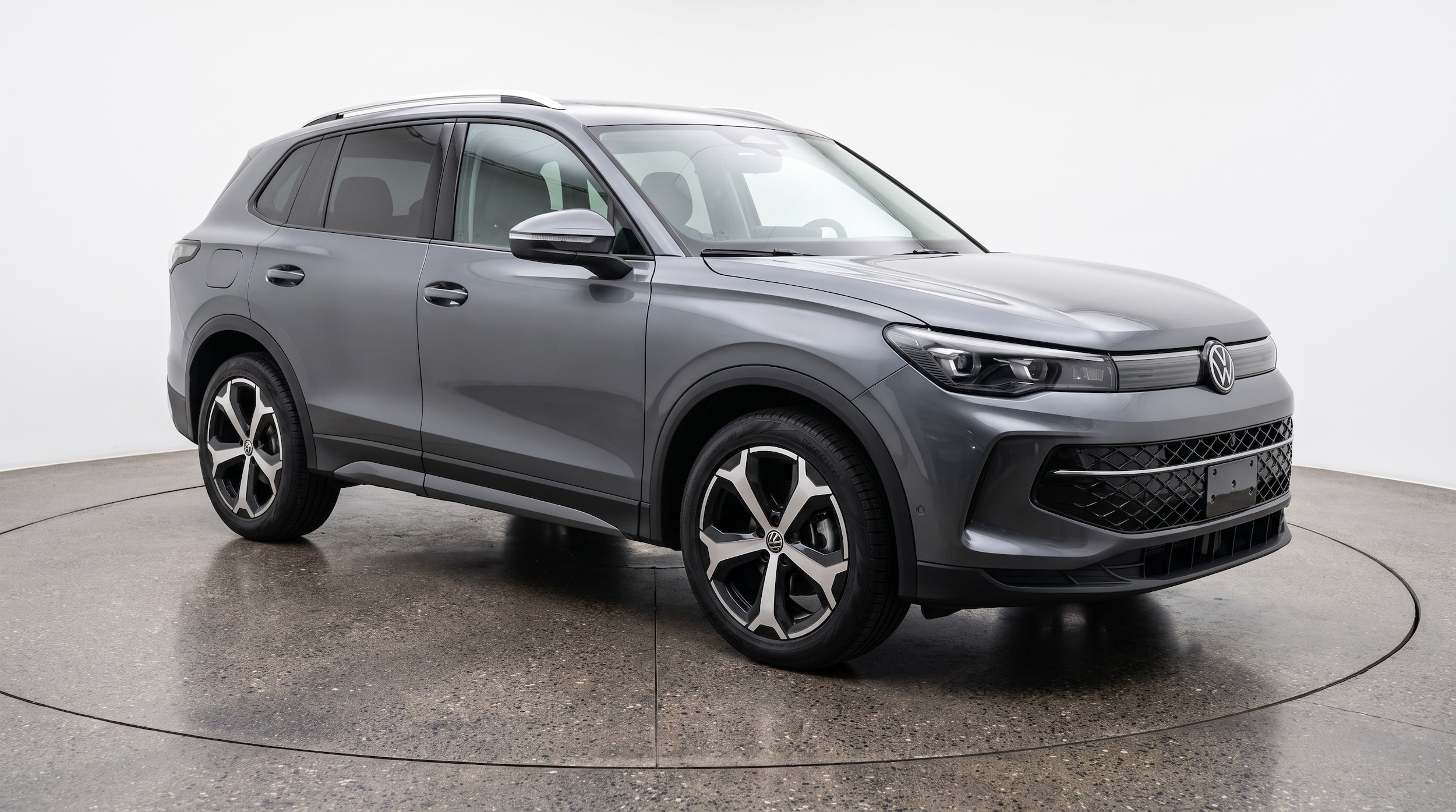 Thumbnail: 2026 Volkswagen Tiguan - 1