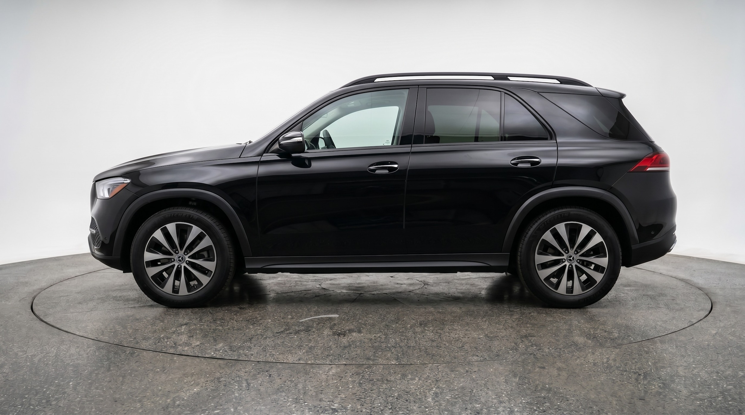 Thumbnail: 2026 Mercedes-Benz GLE - 4