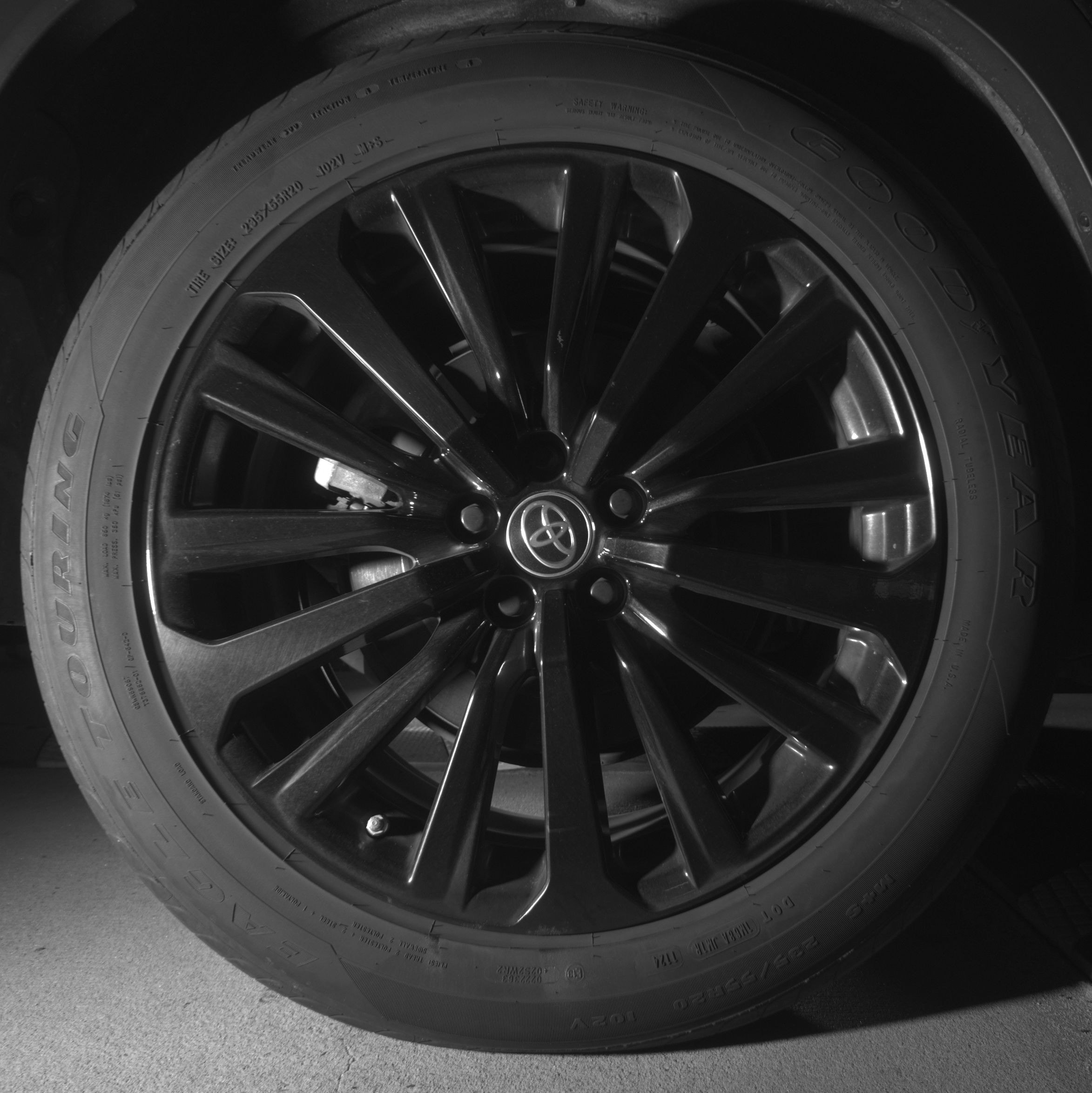 Thumbnail: 2024 Toyota Highlander - 12