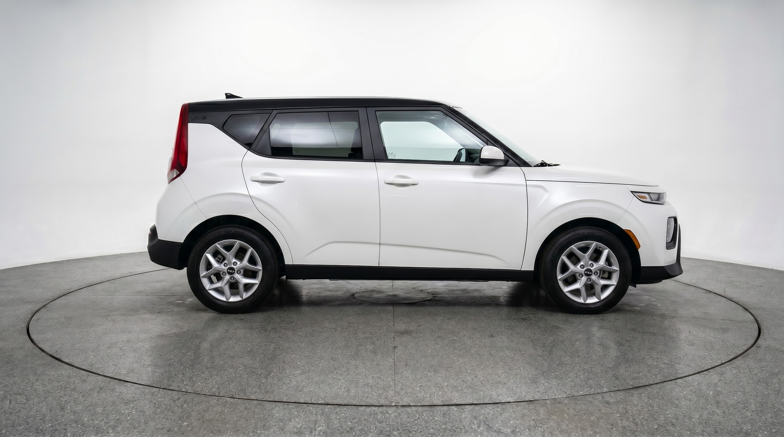 Thumbnail: 2025 Kia Soul - 8