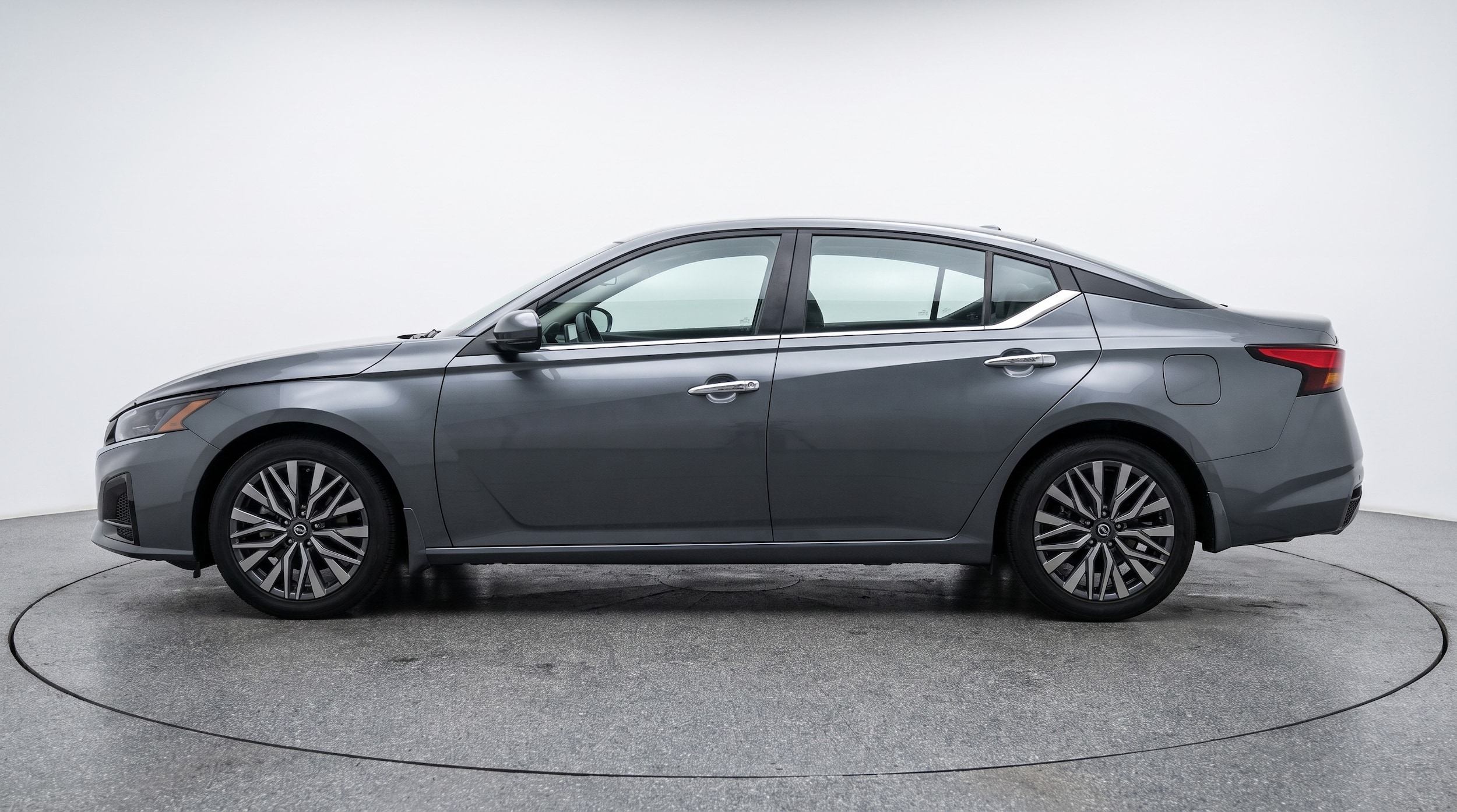 Thumbnail: 2025 Nissan Altima - 4