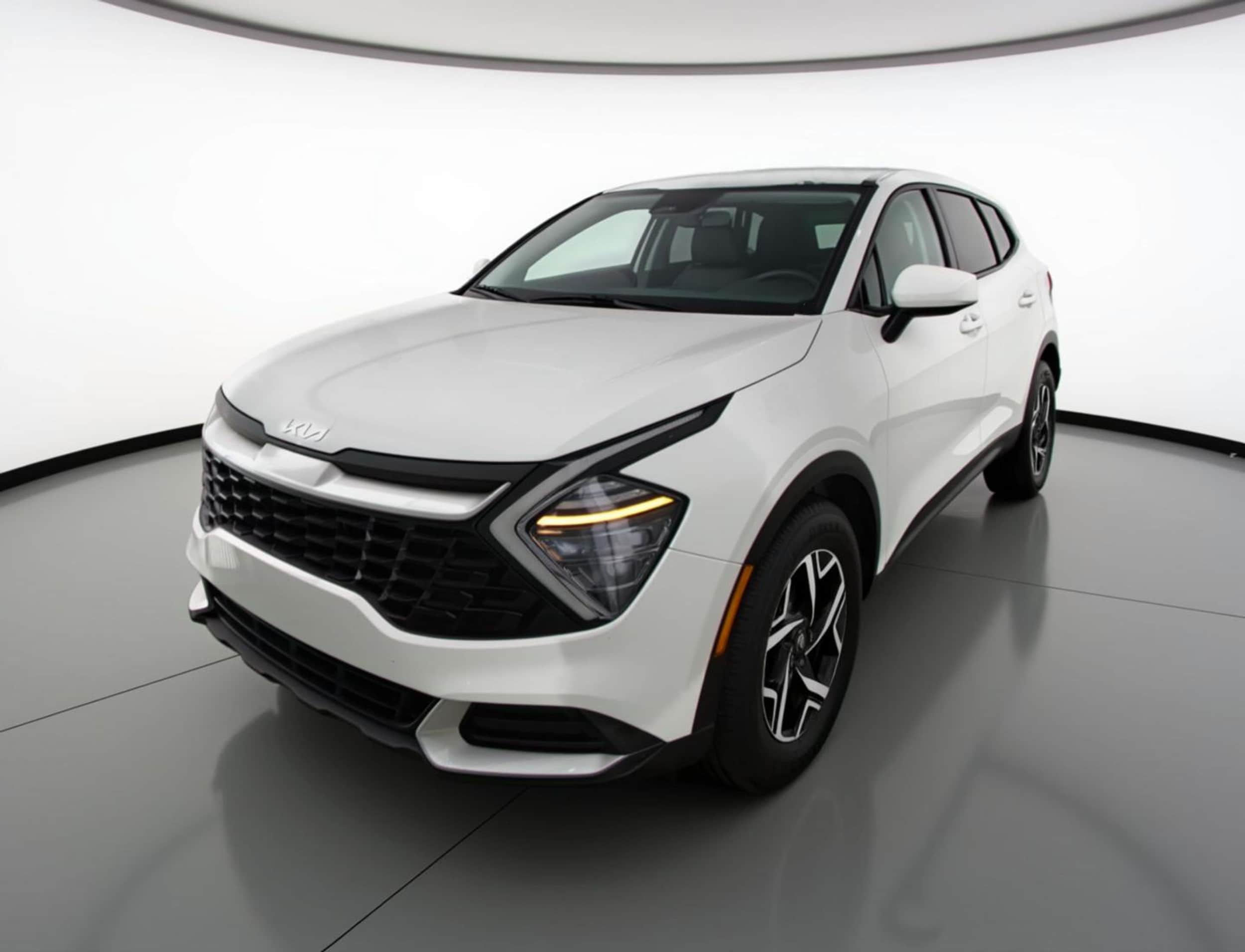 Thumbnail: 2025 Kia Sportage - 3