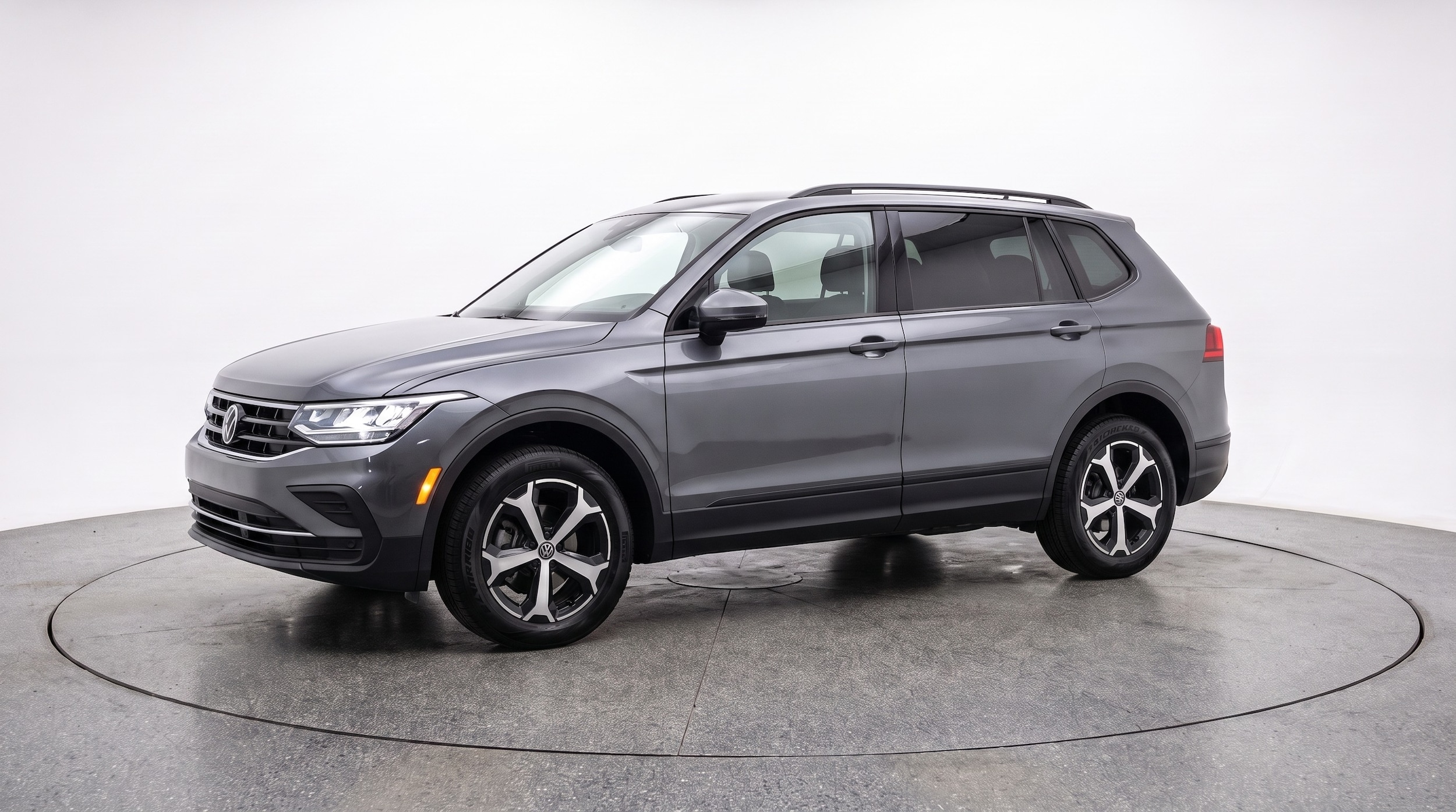 Thumbnail: 2026 Volkswagen Tiguan - 3