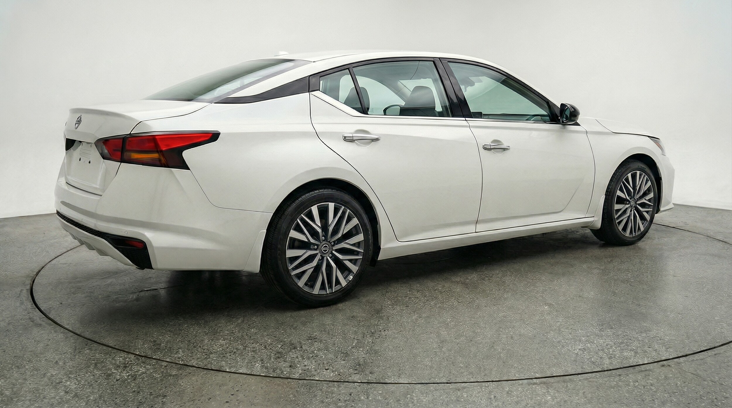 Thumbnail: 2025 Nissan Altima - 7