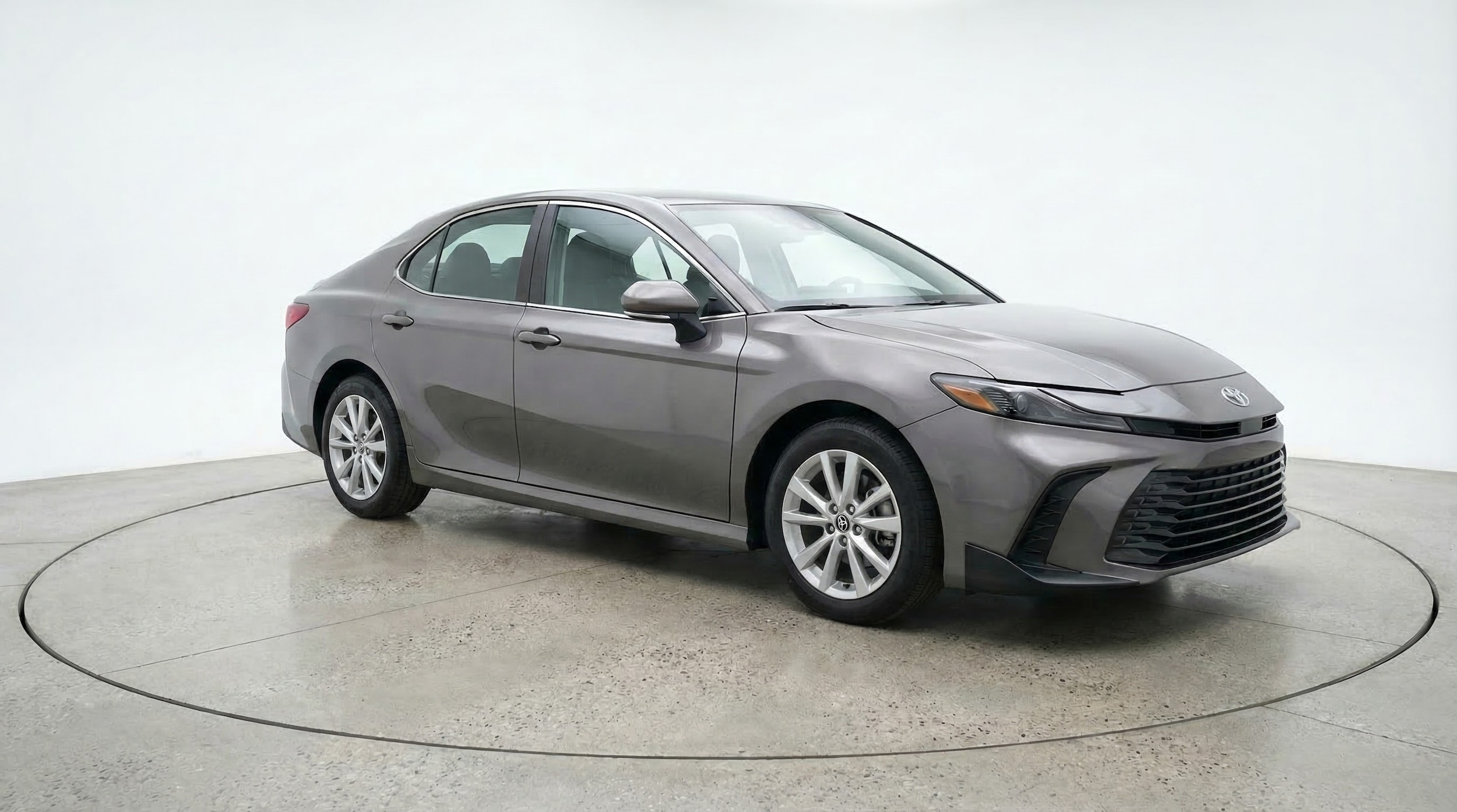 Thumbnail: 2025 Toyota Camry - 1