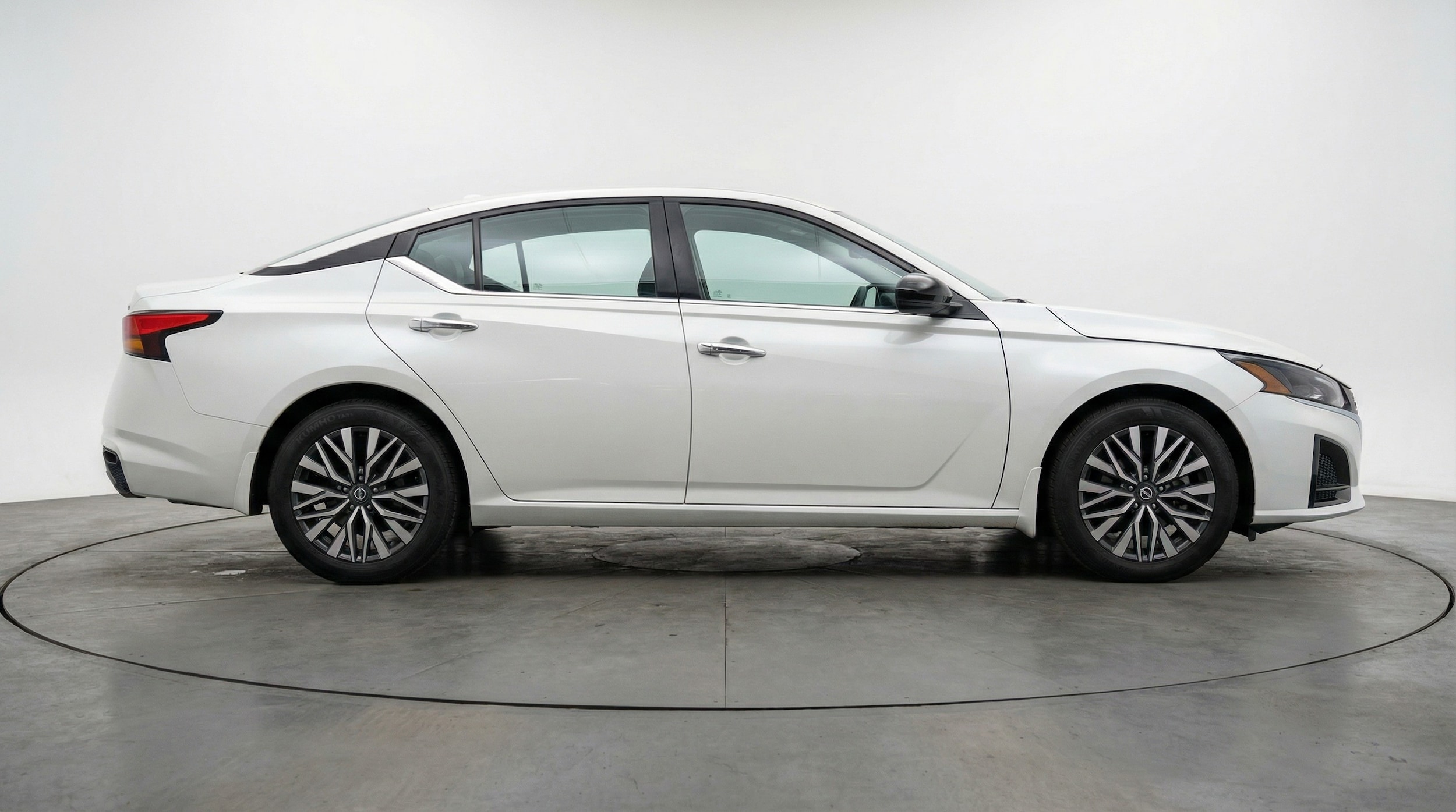 Thumbnail: 2025 Nissan Altima - 8