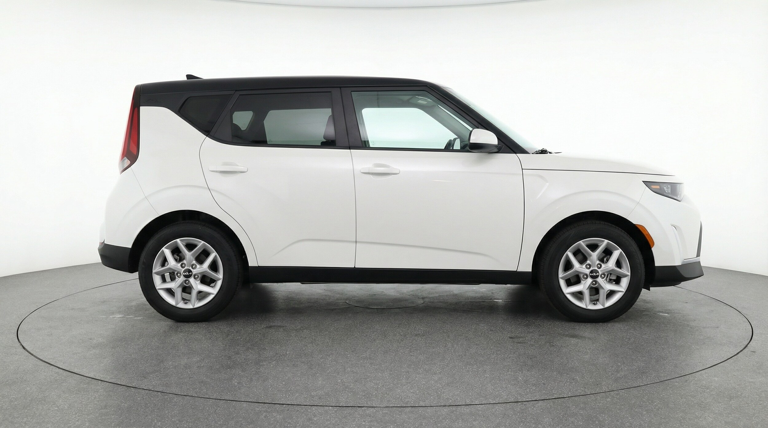 Thumbnail: 2025 Kia Soul - 8