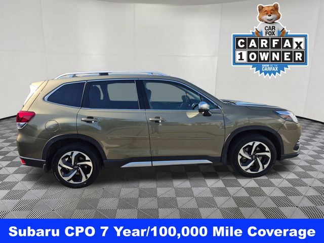 2023 Subaru Forester Touring photo 2