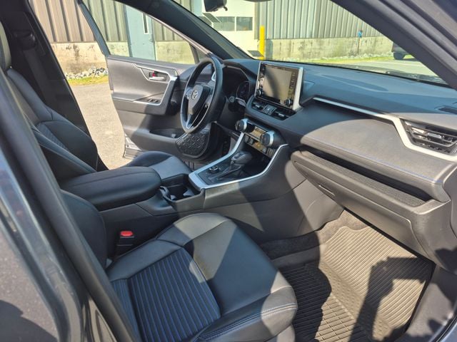 2021 Toyota RAV4 XSE - Photo 35