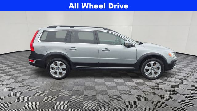 Used 2011 Volvo XC70 T6 with VIN YV4902BZ7B1099862 for sale in White River Junction, VT