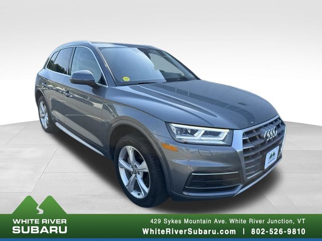 2020 Audi Q5 45 quattro S tronic Premium Plus's photo