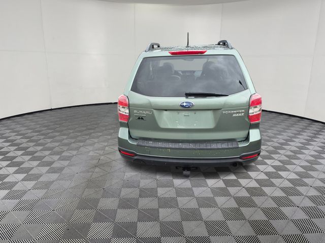 2015 Subaru Forester 2.5i Premium photo 3