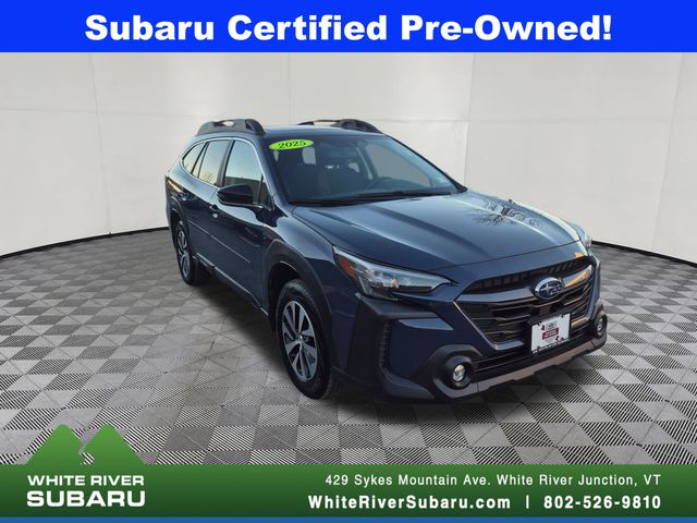 2025 Subaru Outback Premium's photo