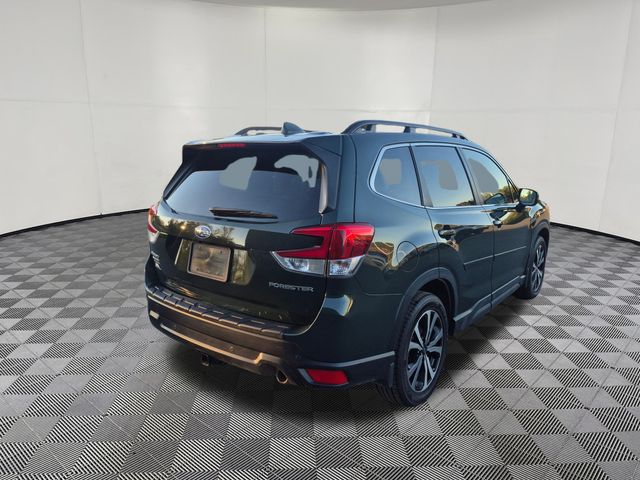 2022 Subaru Forester Limited photo 2