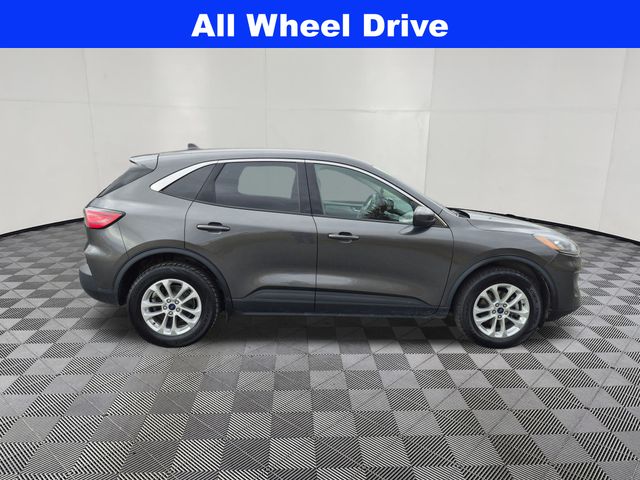 Used 2020 Ford Escape SE with VIN 1FMCU9G62LUC05764 for sale in Hartford, VT