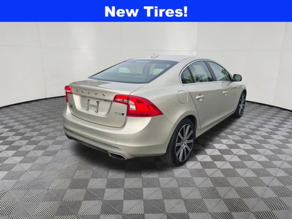 Used 2017 Volvo S60 Inscription T5 Platinum Sedan