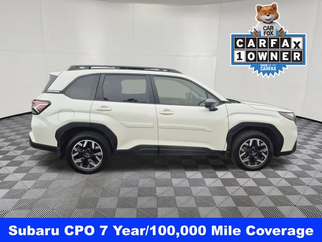 2025 Subaru Forester Premium photo 2
