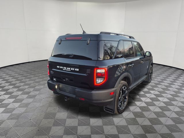 2021 Ford Bronco Sport Outer Banks photo 2