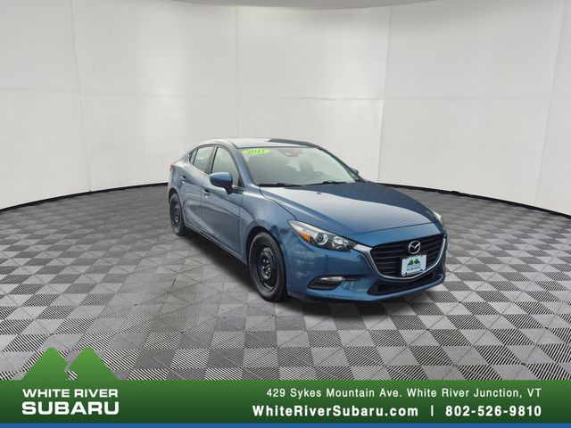 2017 Mazda Mazda3 Touring's photo