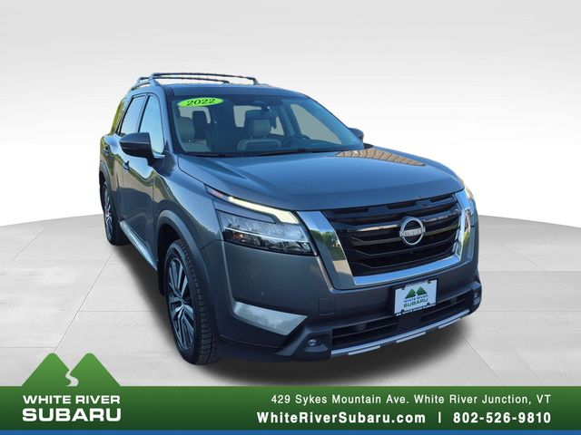 2022 Nissan Pathfinder Platinum 4WD's photo